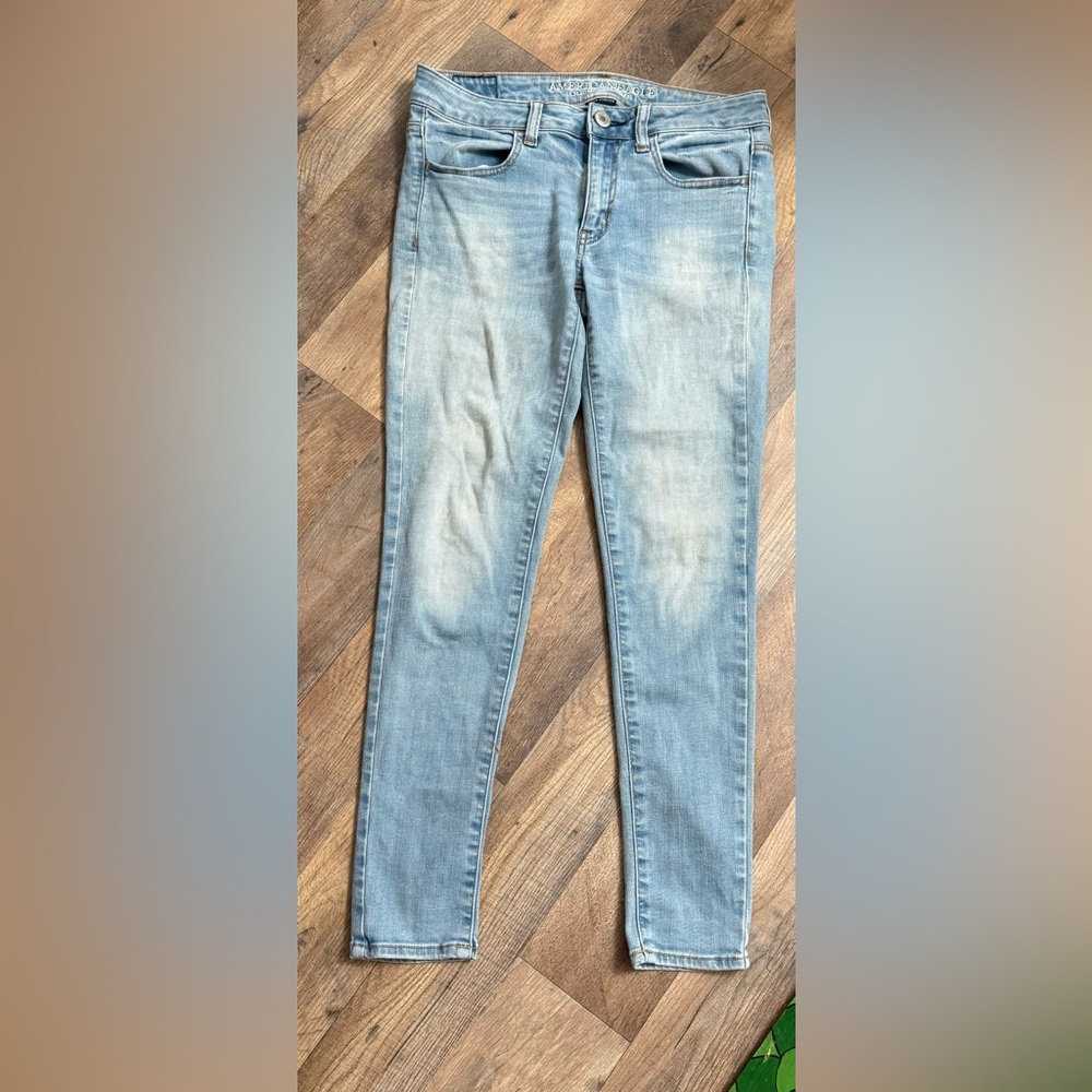 American Eagle Outfitters Light Blue Super Stretch Jeans